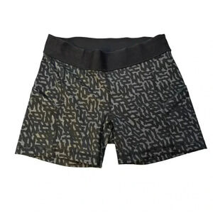 Lululemon Athletica Shorts Run Inspire Grey/Black Graphic Print SZ 4 Exc cond